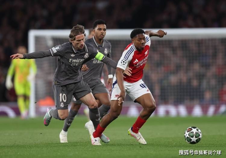 九游手游下载-包含西甲倒计时；瓦伦西亚清晨调整名单；细节引发关注；悬念犹存；控场能力受关注的词条