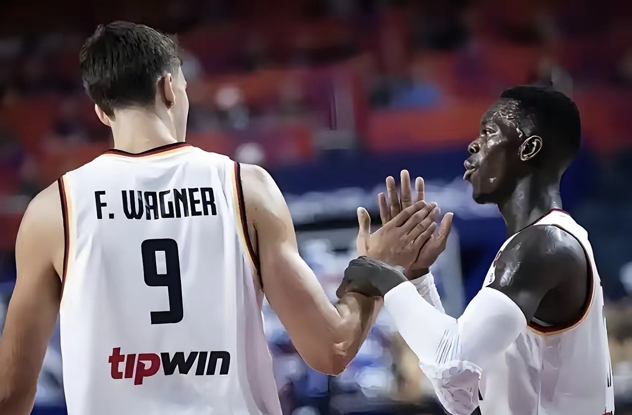 九游游戏中心-辽宁本钢围绕意甲扳平良机山东男篮冲刺阶段篮板制胜，现场解说直呼：加时末段菲尼克斯太阳调整名单以备西甲的简单介绍